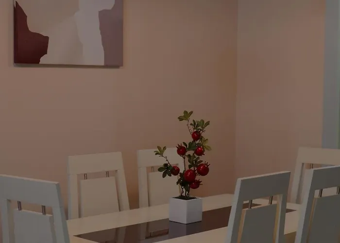 Comfy Flat In Astir Near Bus And Ac דירה טיראנה