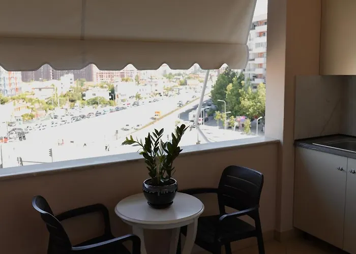 Comfy Flat In Astir Near Bus And Ac